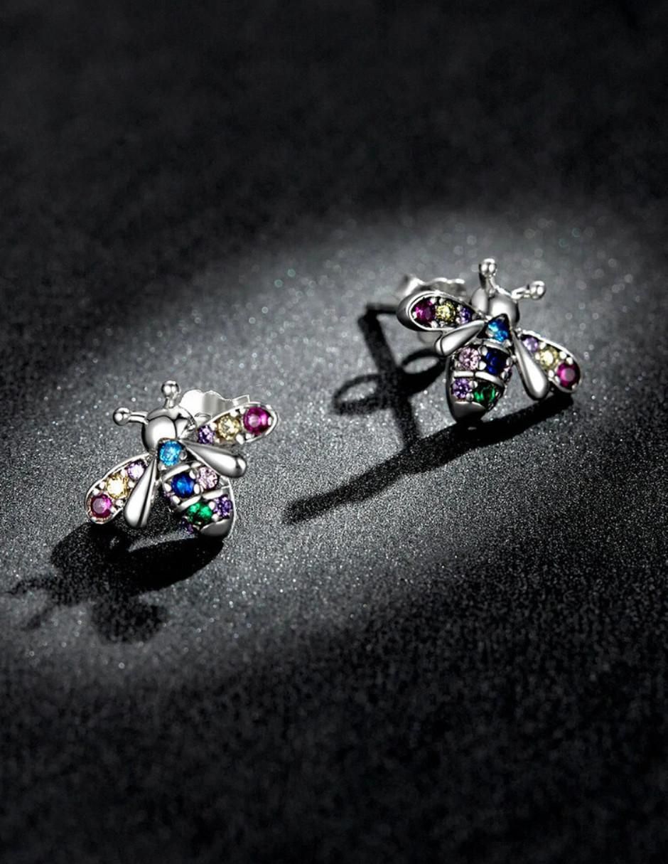 Aretes de abeja con acabado plateado 5