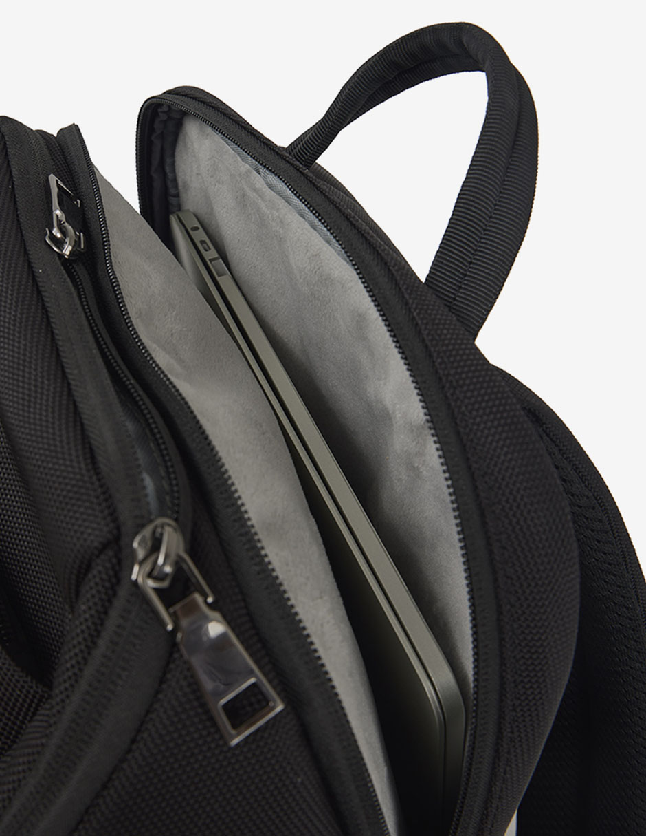 Mochila con portalaptop para hombre 7