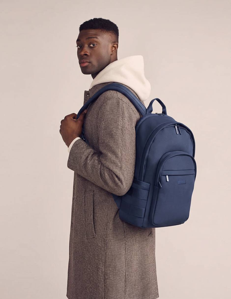 Mochila con portalaptop para hombre 7