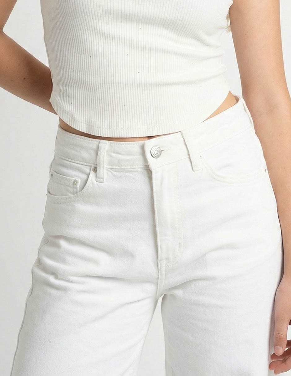 Jeans capri amplio cintura media American Eagle para mujer