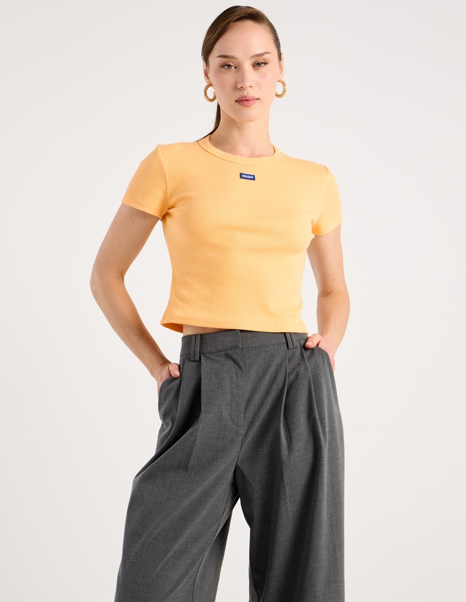 Playera manga corta hugo cuello redondo para mujer