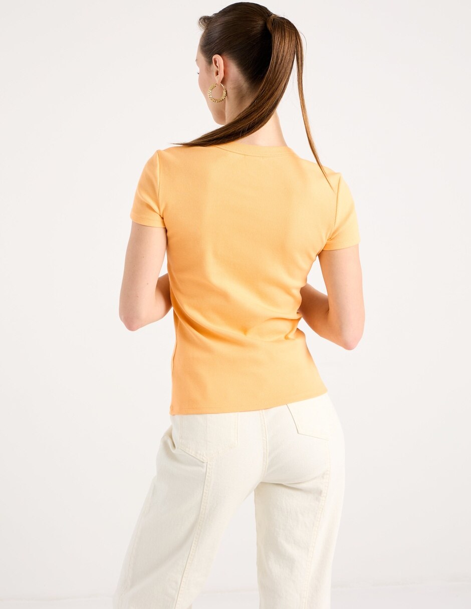 Playera manga corta cuello redondo mujer 6