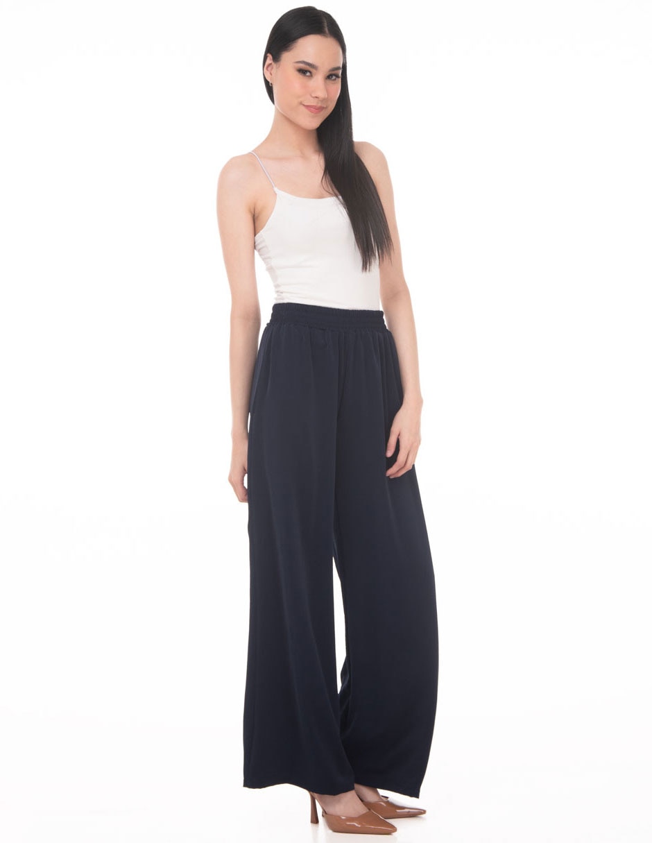 Top Lvyou cuello redondo escote medio tirante delgado
