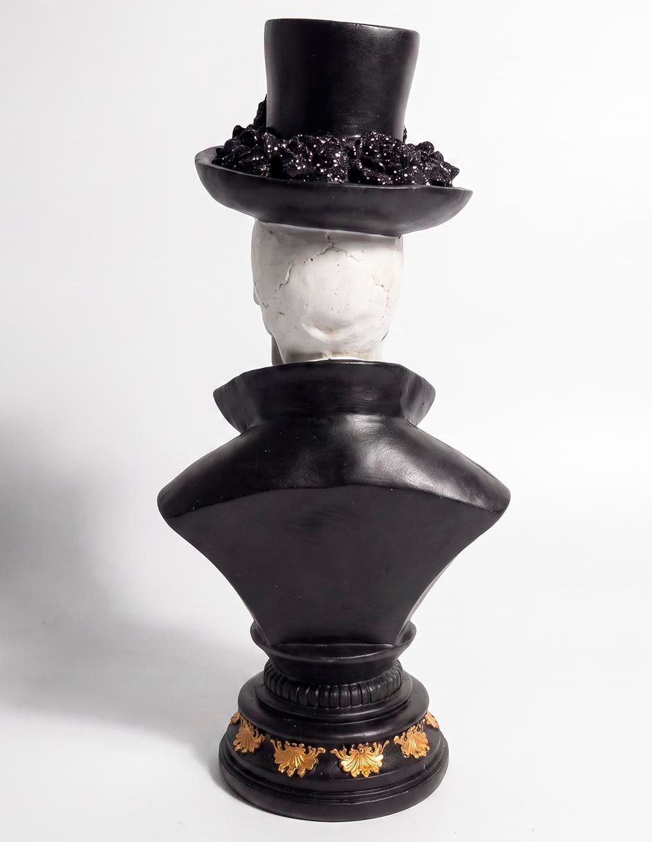 FIGURA CALAVERA EN TRAJE
