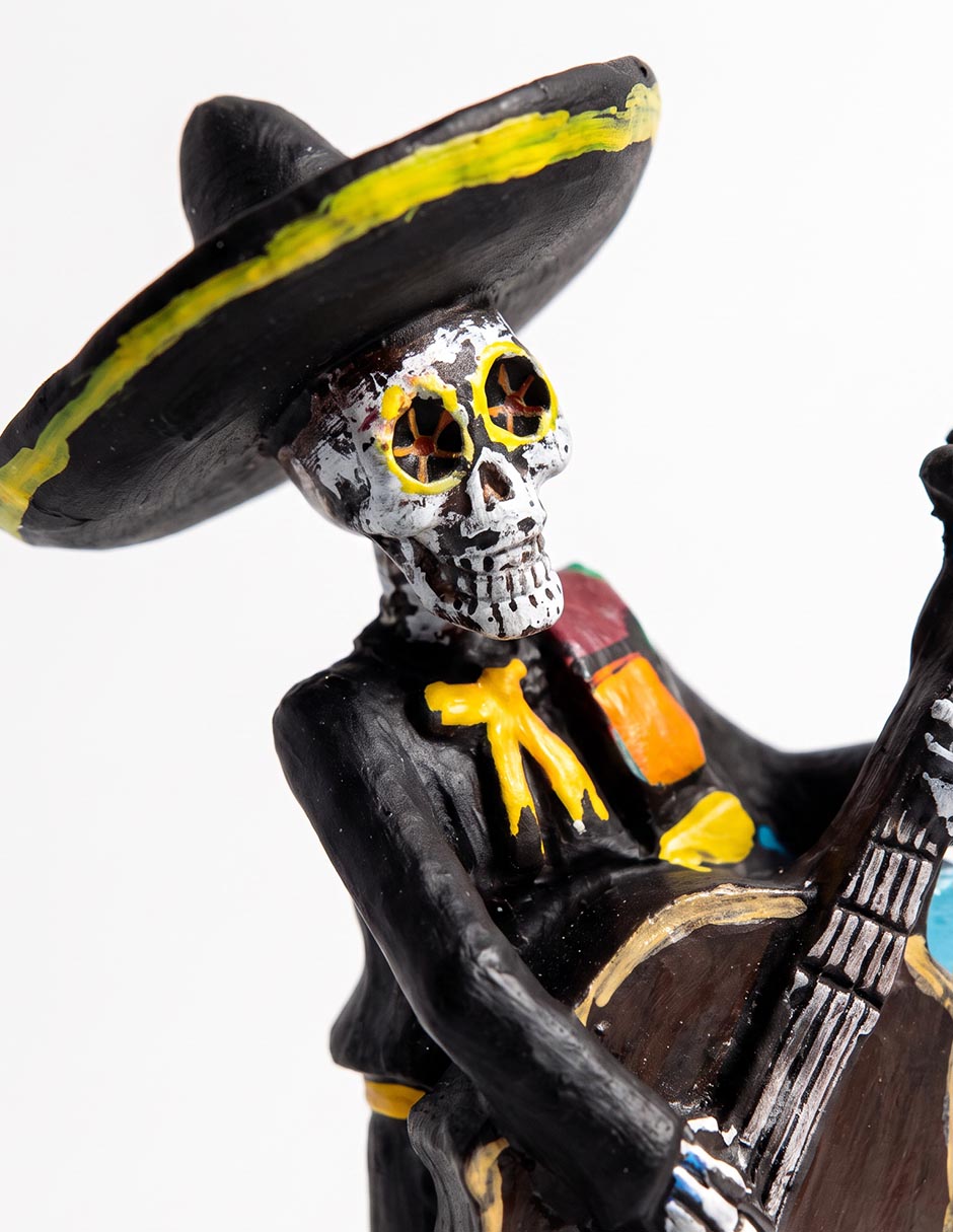 MARIACHI MINI CON CHELO