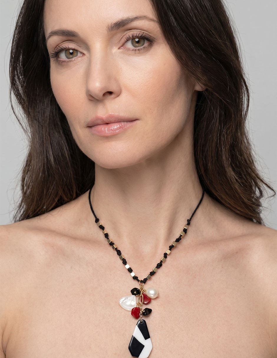Collar con dije 3