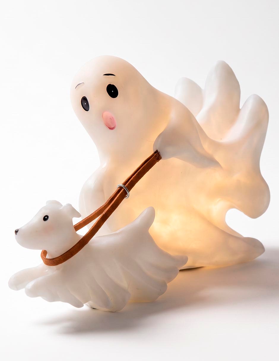 FANTASMA CON PERRO 1