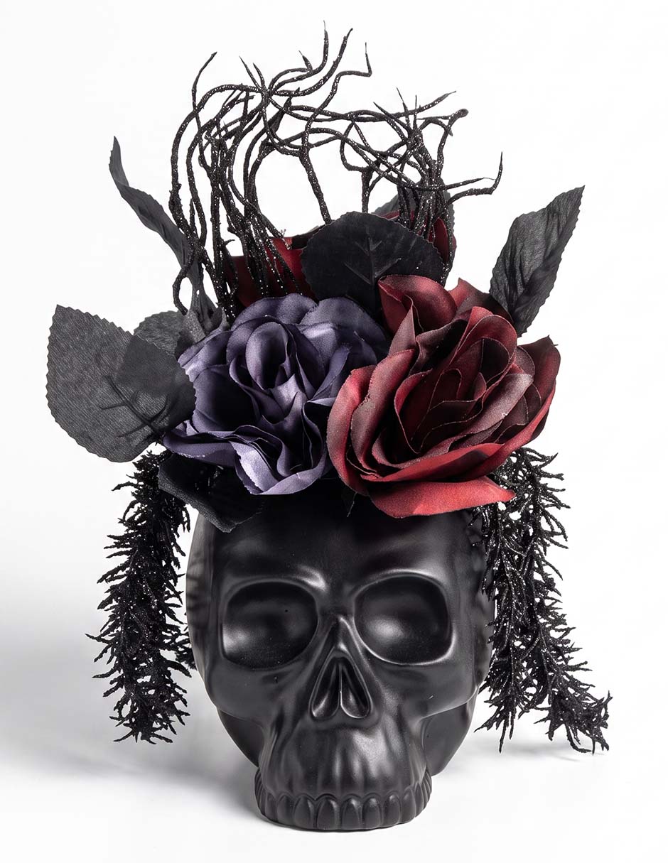 CALAVERA NEGRA CON FLORES 1