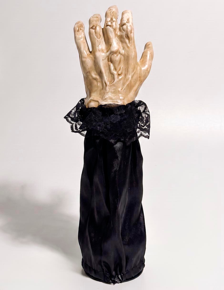 Figura decorativa con forma de mano 1