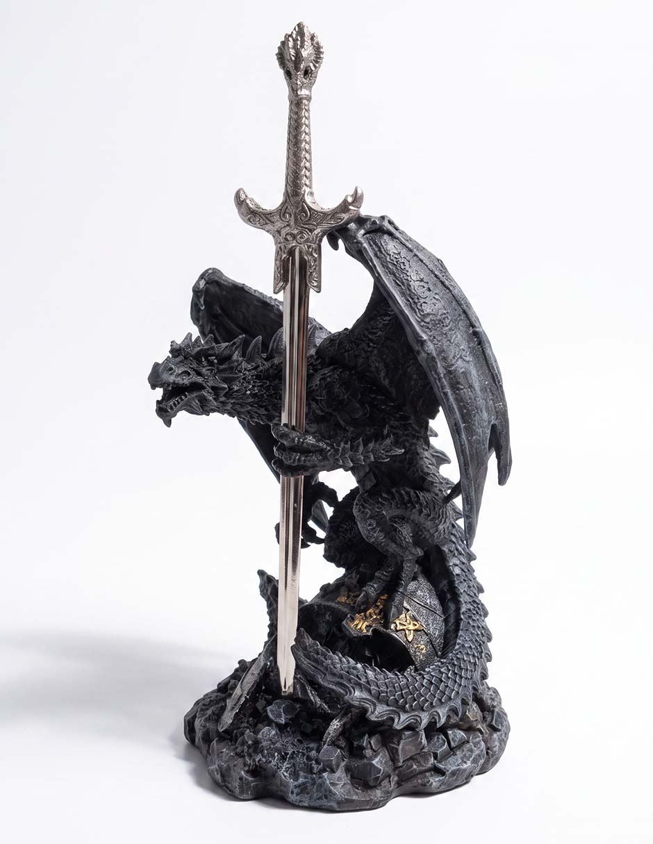 DRAGON CON ESPADA 2