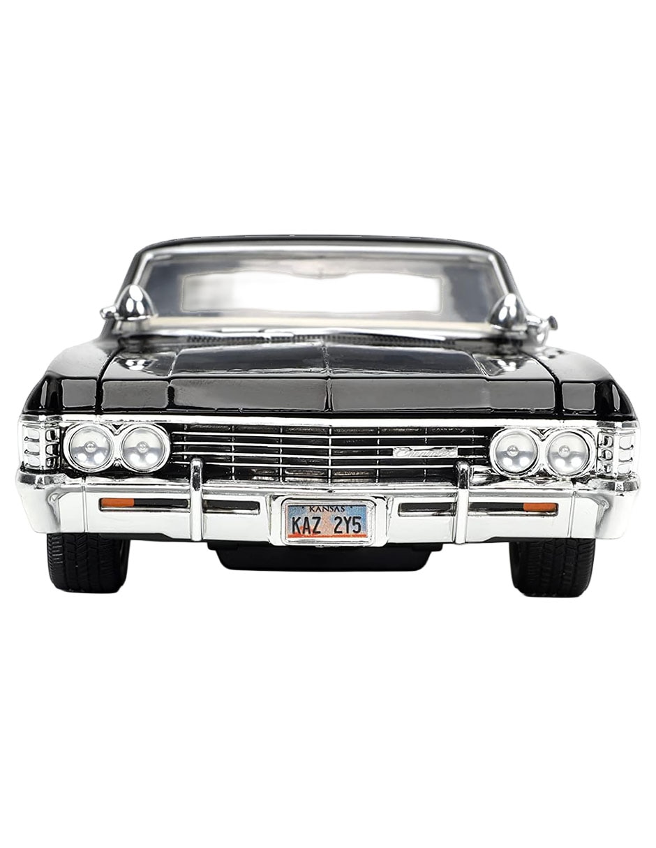 Vehículo a escala 1:24 1967 Chevrolet Impala SS Dean Winchester 3