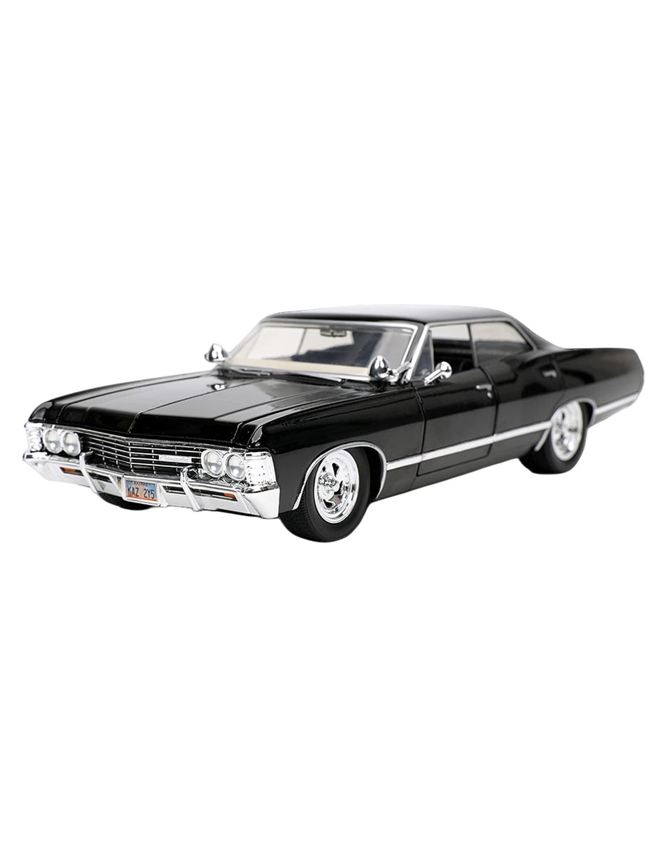 Vehículo a escala 1:24 1967 Chevrolet Impala SS Dean Winchester 4