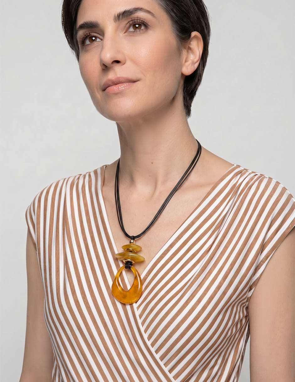 Collar 3