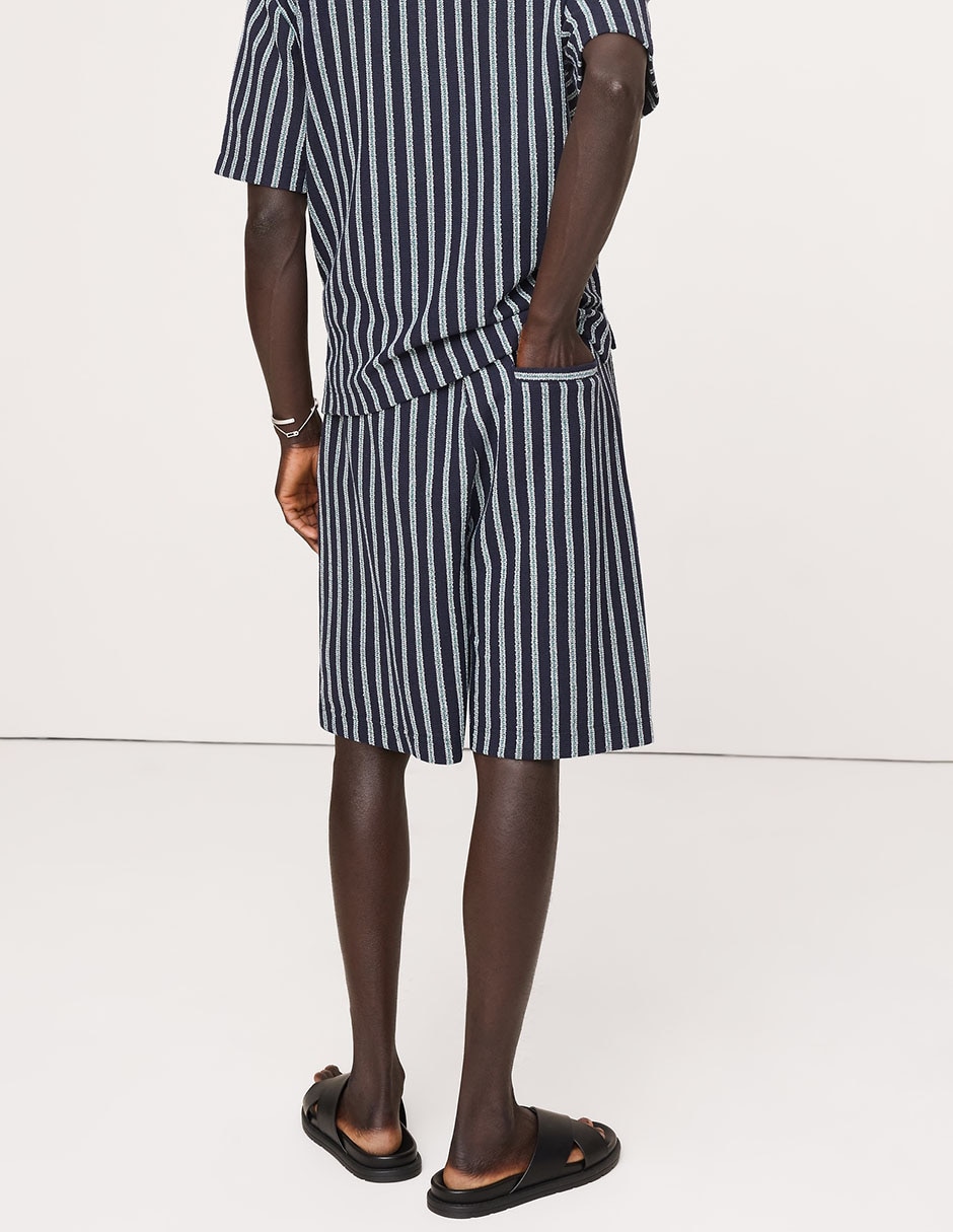 Bermuda a rayas para hombre