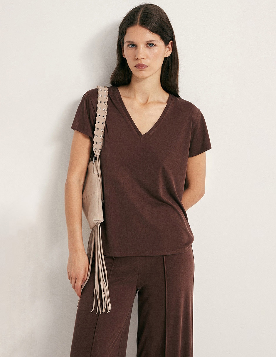 Playera cuello v para mujer Playera cuello v para mujer