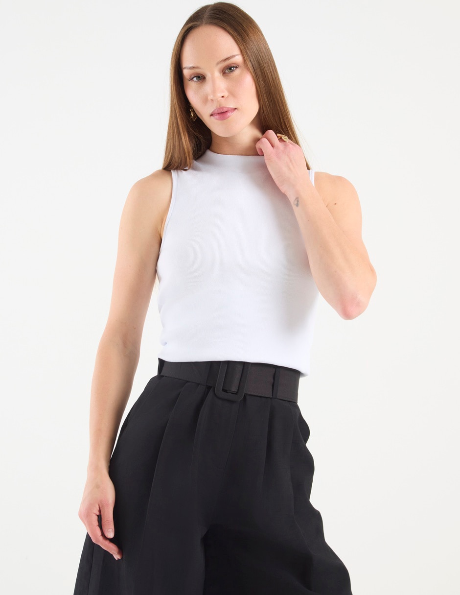 Top cuello redondo tirante clásico 2