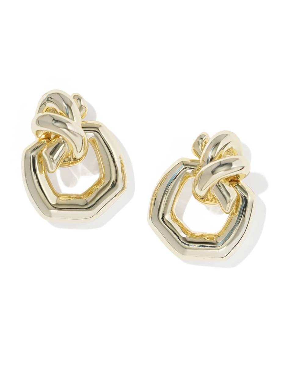 Aretes cortoss con acabado brillante