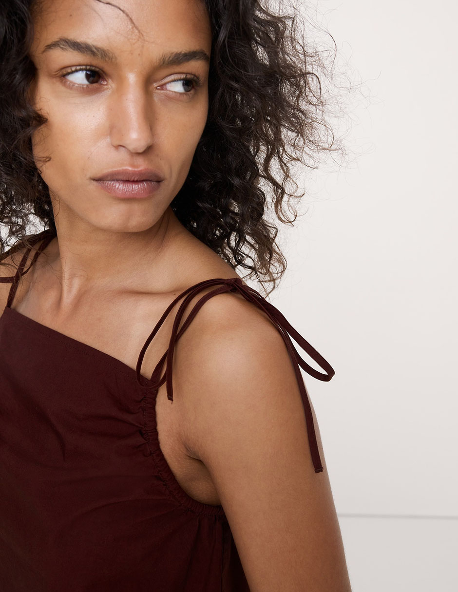 Blusa sin manga para mujer