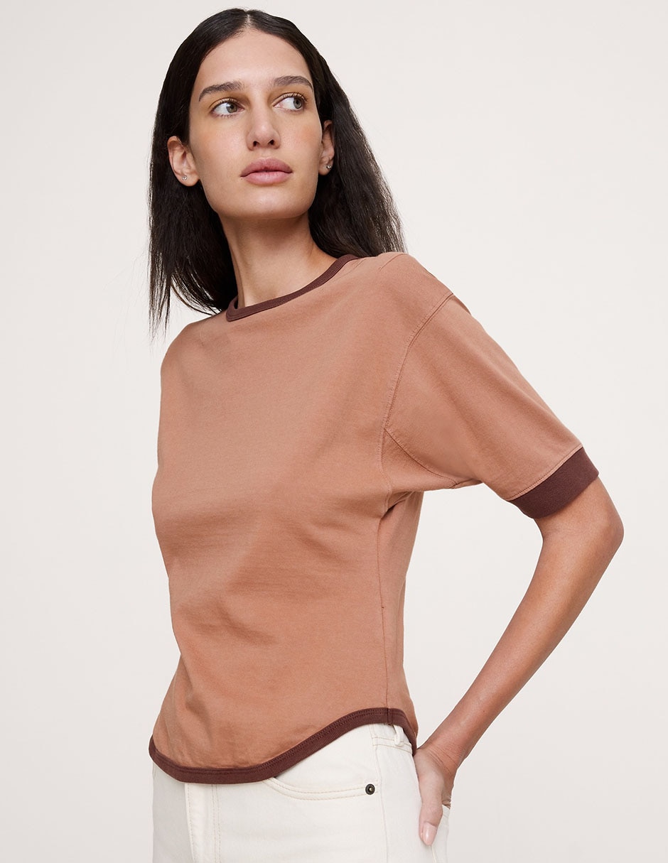 Playera manga corta cuello redondo para mujer