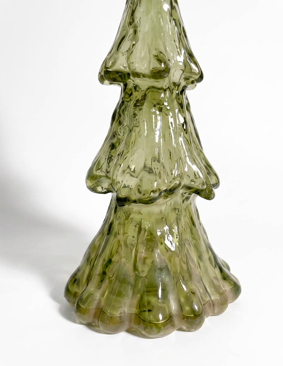 Figura decorativa navideña de pino de resina Figura decorativa navideña de pino de resina