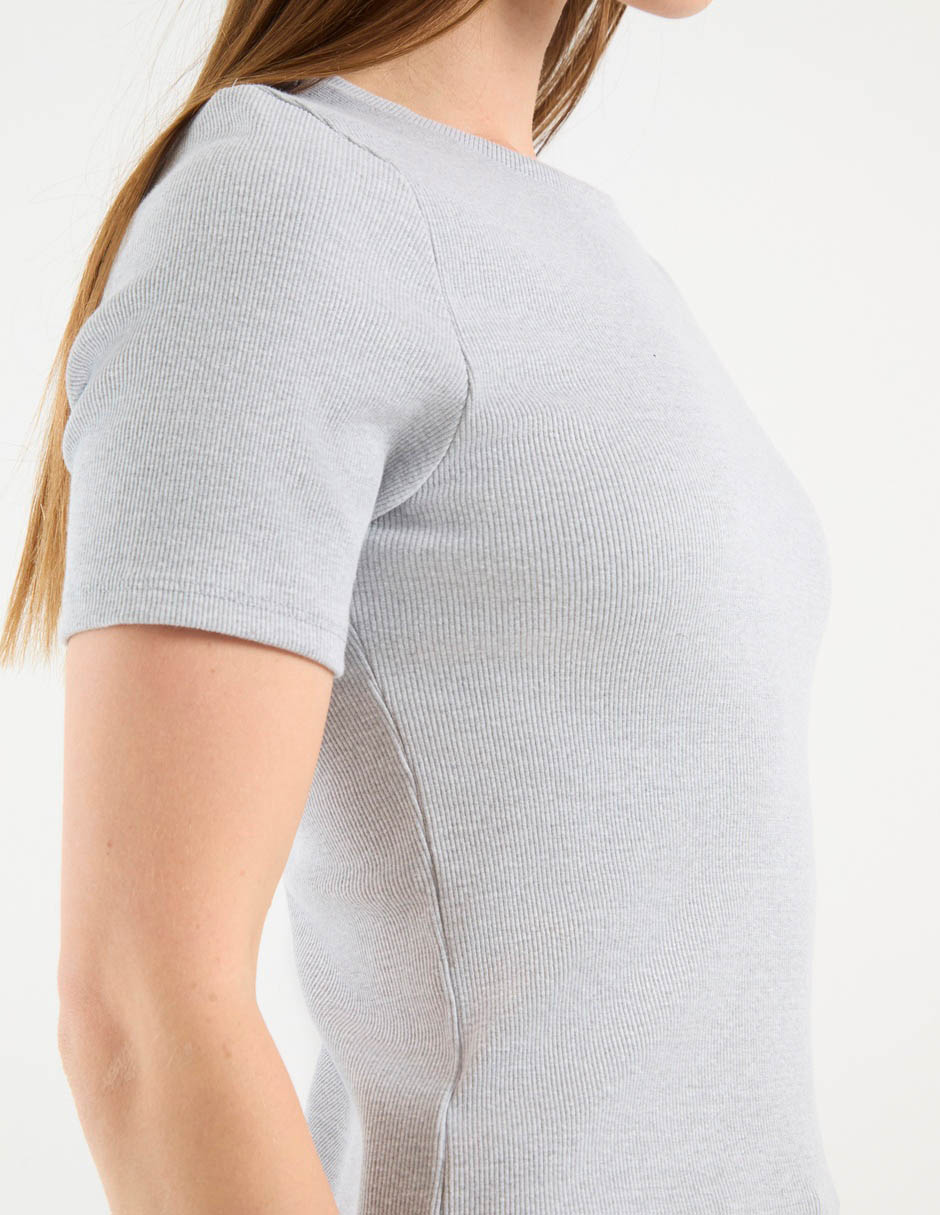 Playera manga corta cuello redondo para mujer 5