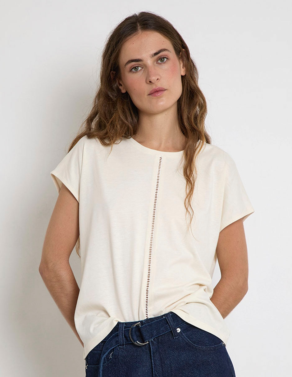 Playera cuello redondo para mujer 4