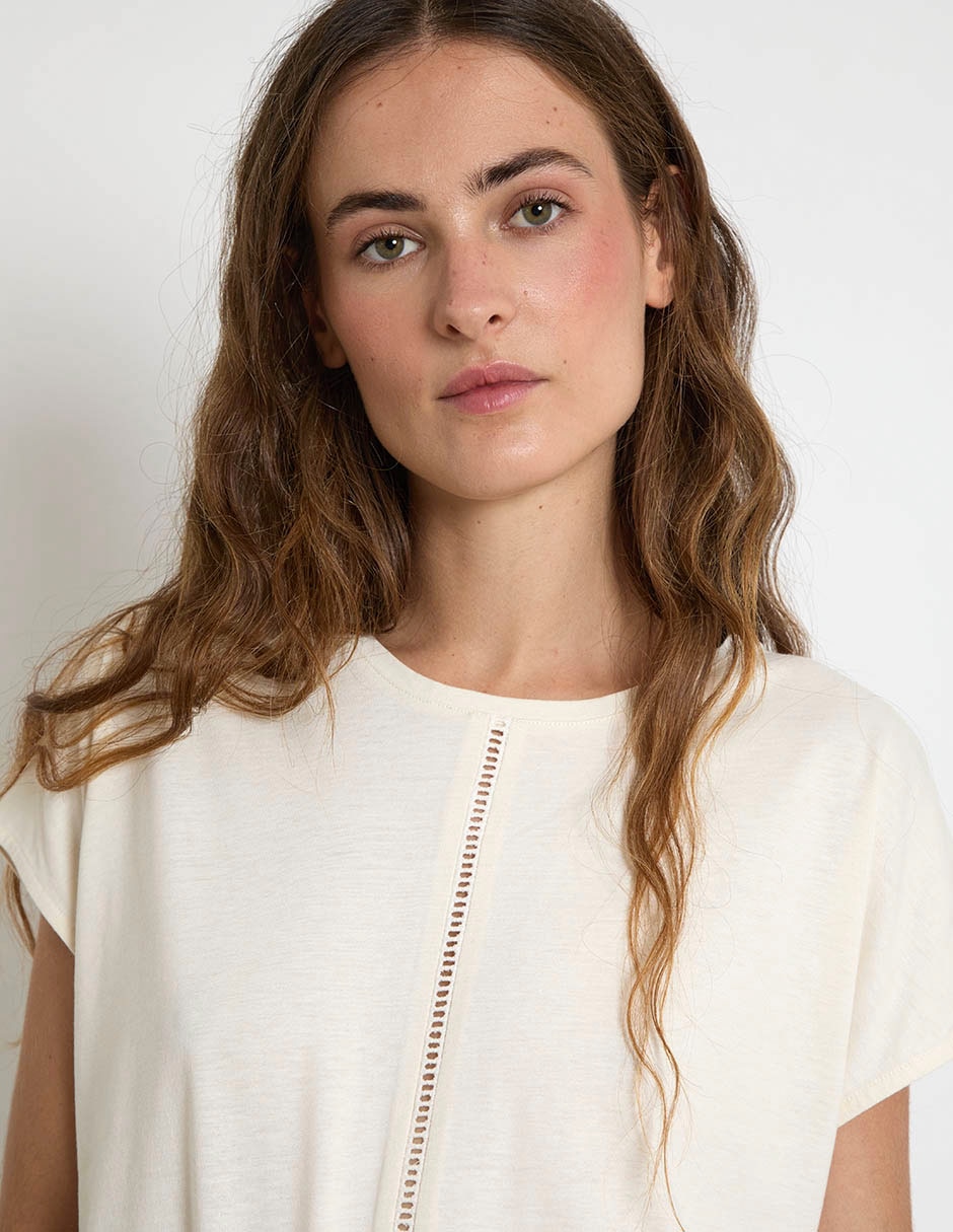 Playera cuello redondo para mujer 6
