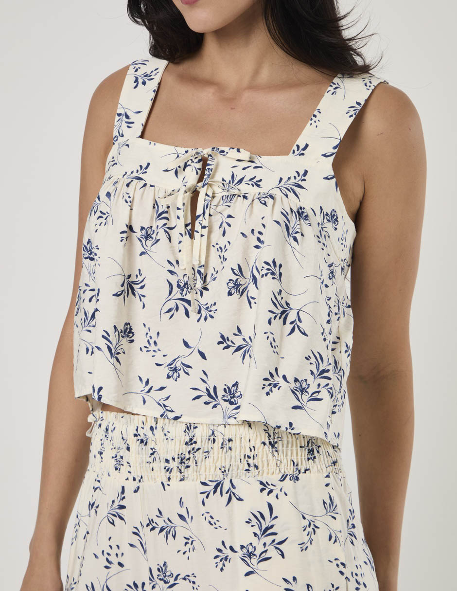 Top Cuello (Si Aplica) Sin Cuello Escote (Si Aplica) Cuadrado Tirante (Si Aplica) Ancho 5