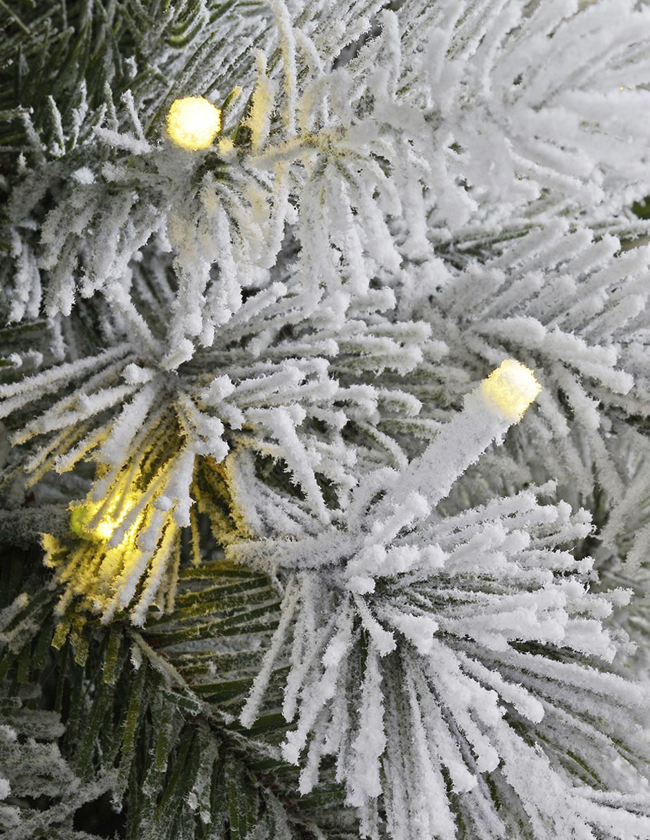 Árbol de navidad con 700 luces 4