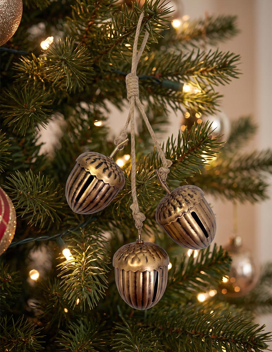 Ornamento navideño bellota