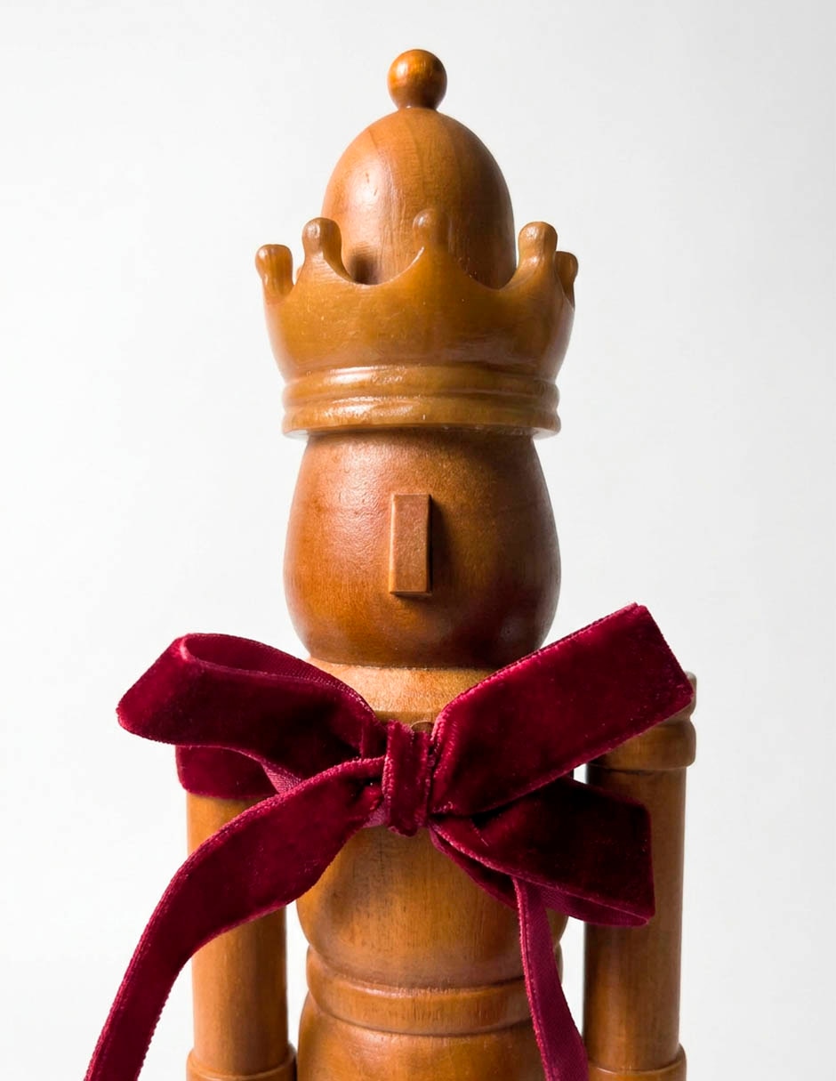 Figura decorativa de cascanueces de madera