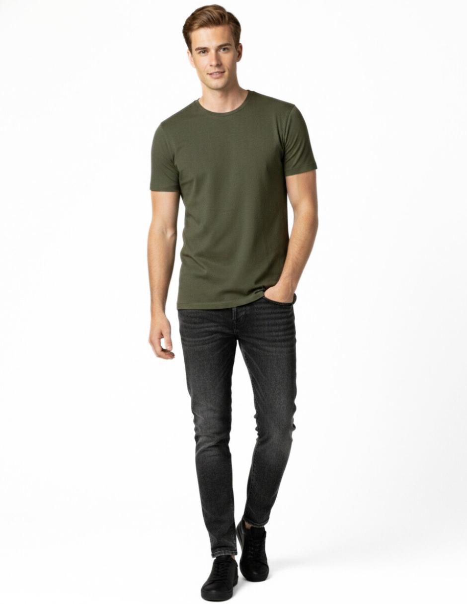 Set playera cuello redondo para hombre 8