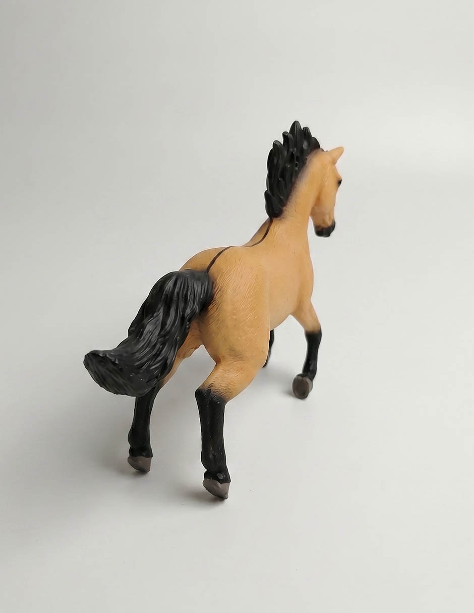 Figura de caballo 3