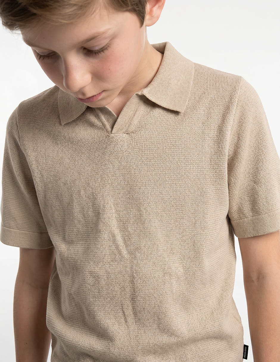 Playera tipo polo para niño 3
