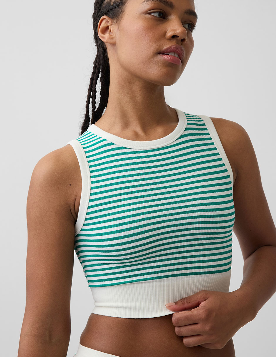 Top cuello redondo para mujer 3