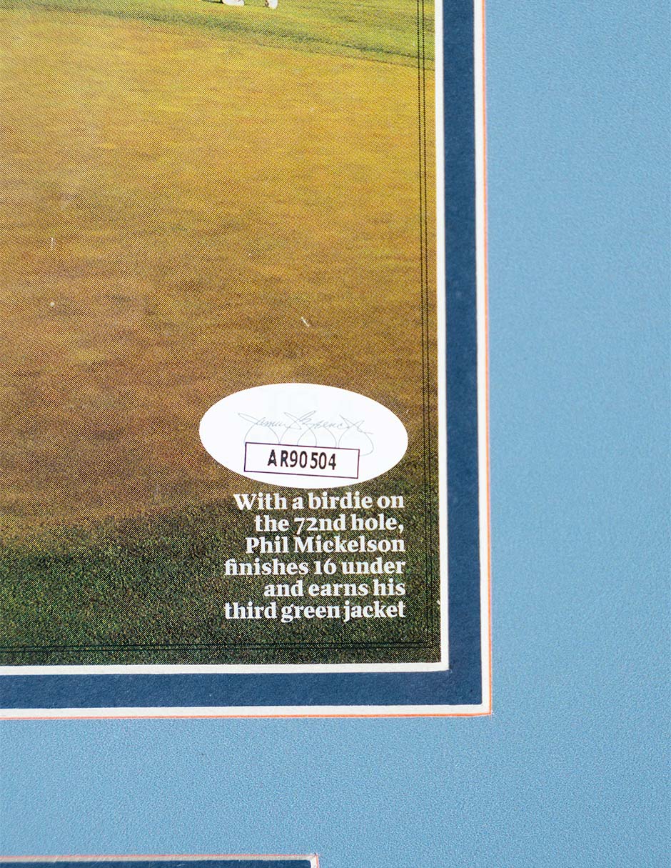 Revista autografiada por Phil Mickelson 2
