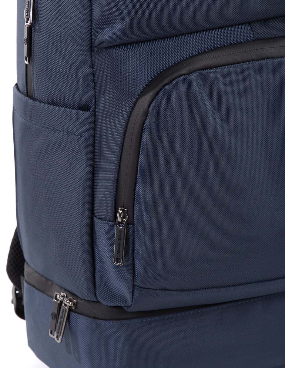 Mochila portalaptop impermeable unisex 3