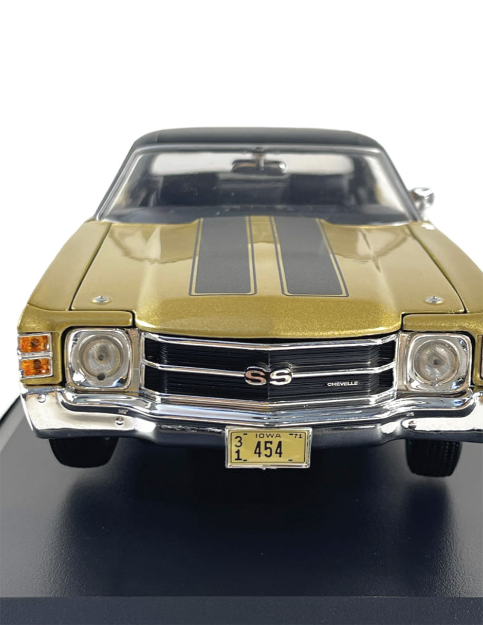 Vehículo a escala 1:18 chevrolet chevelle ss 1971 3