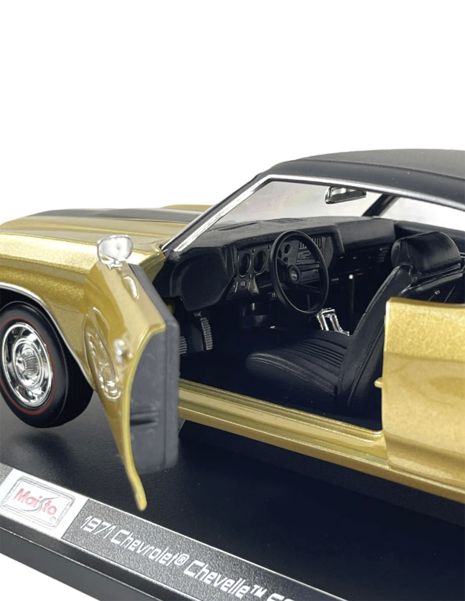 Vehículo a escala 1:18 chevrolet chevelle ss 1971 7