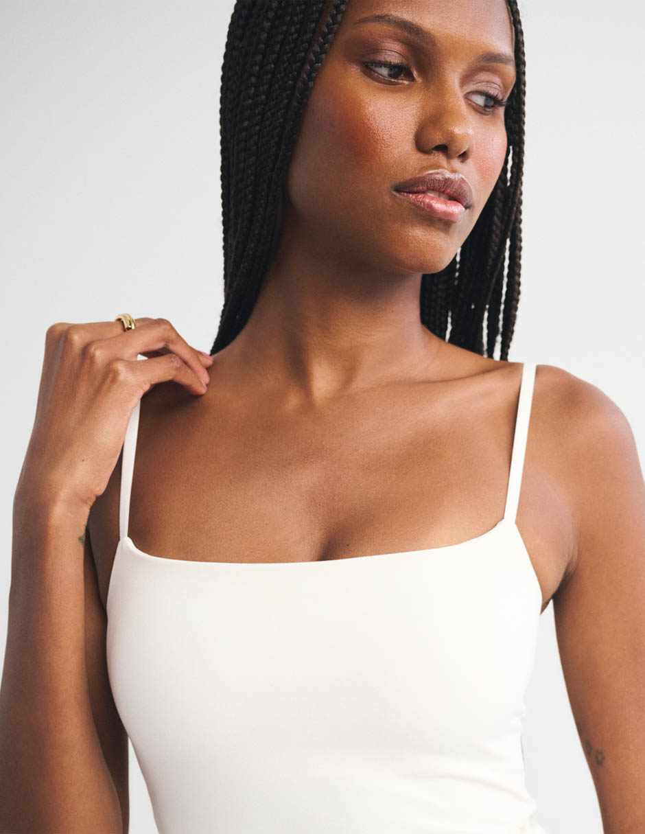 Top cuello sin cuello escote cuadrado tirante ajustable 6