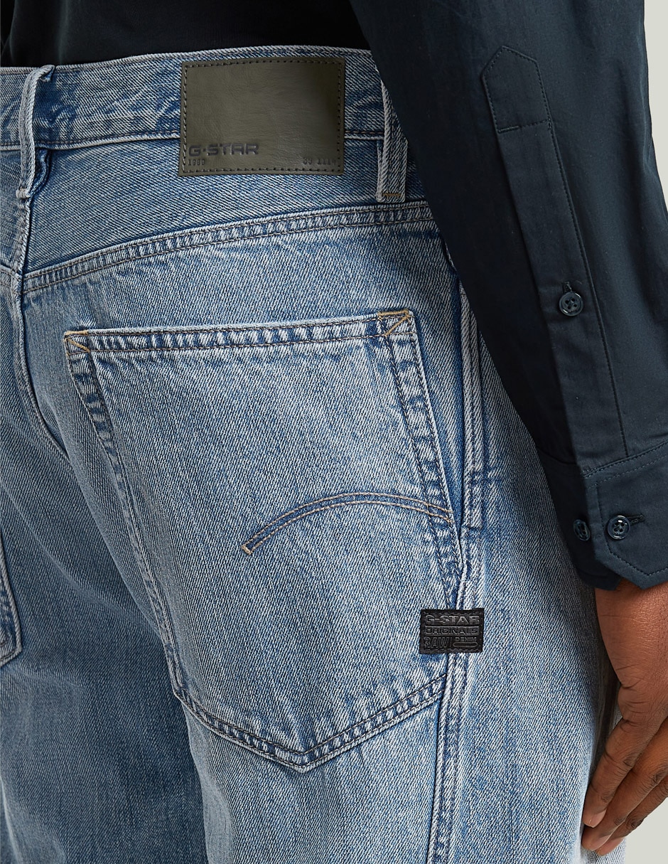 Jeans straight deslavado para hombre 3
