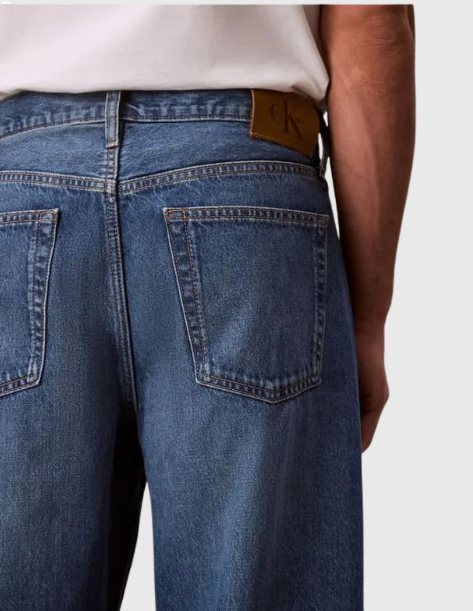 Jeans carrot deslavado para hombre 2