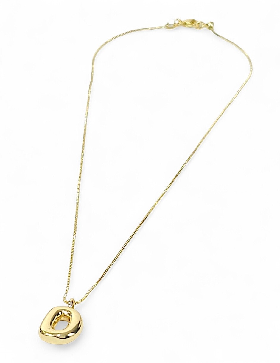Collar con dije de letra d de oro laminado 18 k
