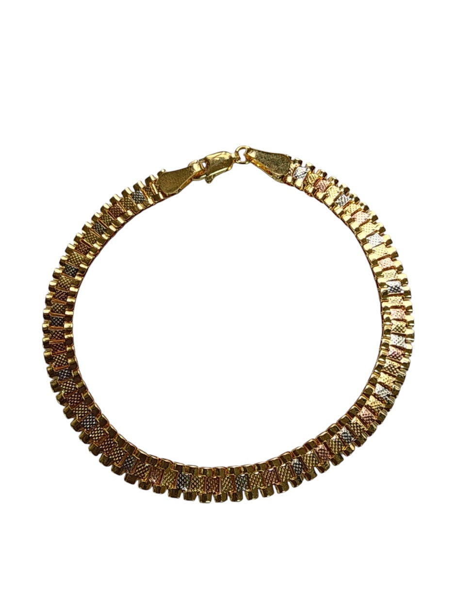 Pulsera Limerence By Claudia Herrera de oro laminado 14 K acabado brillante
