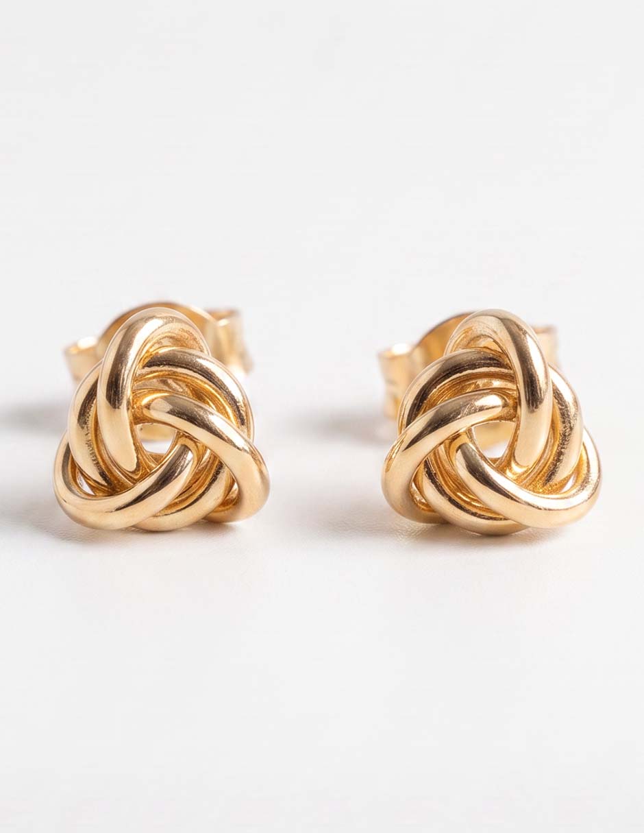 Aretes cortos con acabado pulido 1