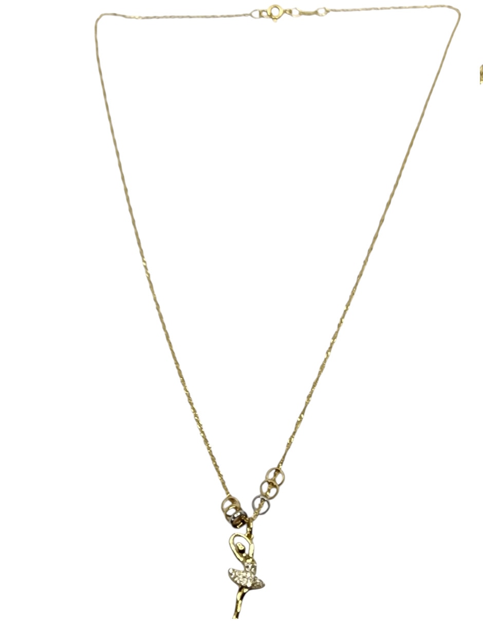 Collar con dije de niña Limerence By Claudia Herrera Ballet de oro laminado 14 K