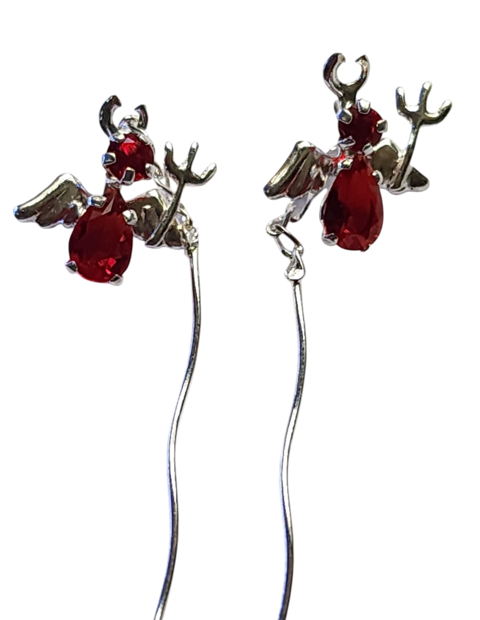 Aretes de Diablo Limerence by Claudia Herrera Conciencia de Plata P 925 con acabado Brillante Zirconia
