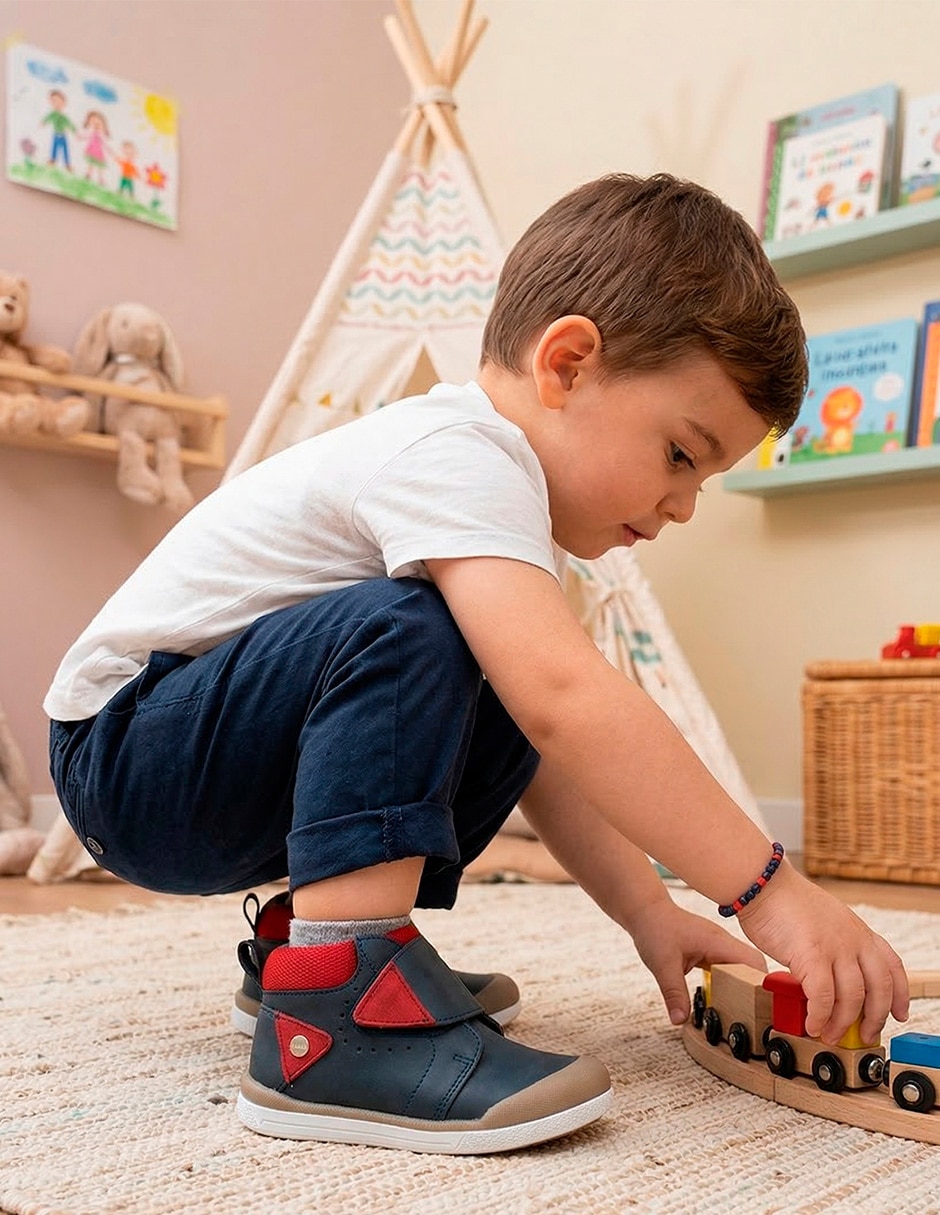 Bota Soft Step para niño 4