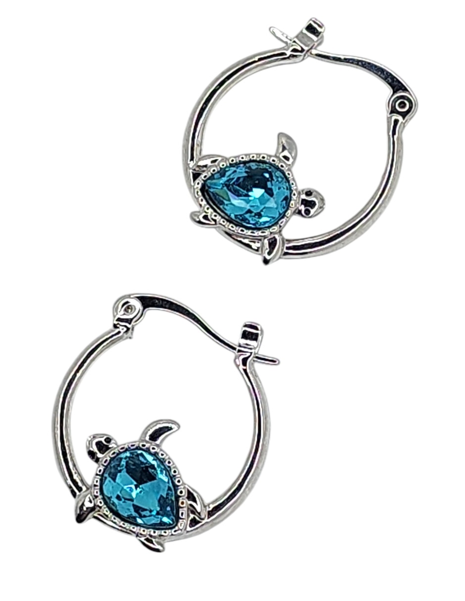Arracadas de Tortuga Limerence By Claudia Herrera de oro laminado 14 K con acabado brillante
