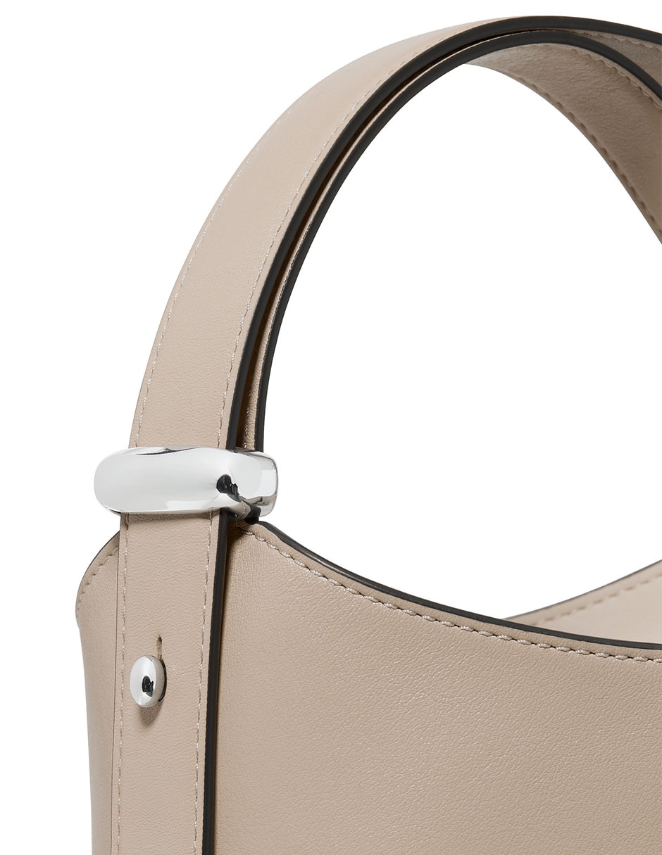 Bolsa bucket de piel para mujer 6
